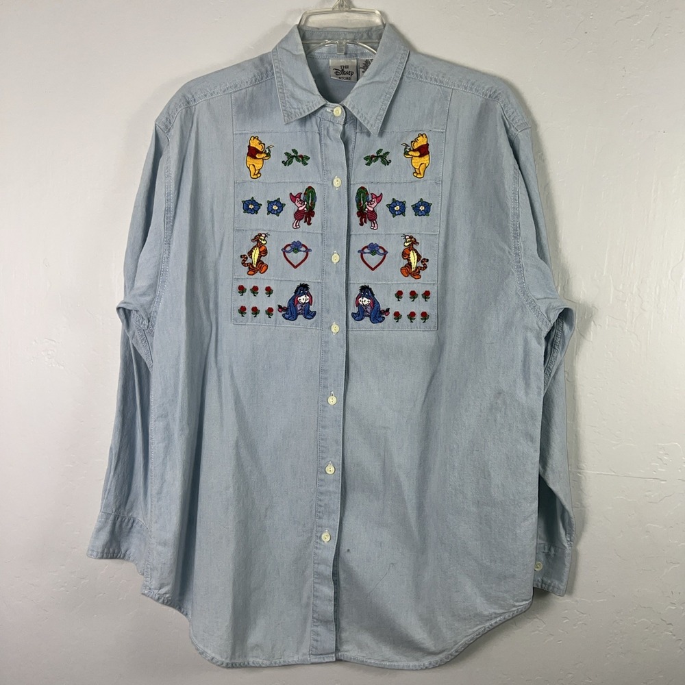 VTG 90s Disney Winnie The Pooh Denim Button-up. Size Large, 100% Cotton ❤️